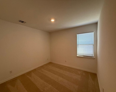 9241 Sw 18th Street - Photo Thumbnail 13