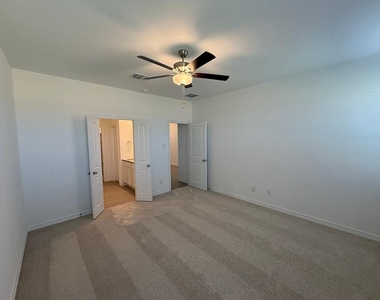 9241 Sw 18th Street - Photo Thumbnail 7