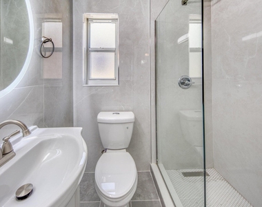 219 N E Street - Photo Thumbnail 18