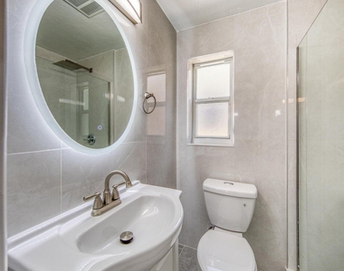 219 N E Street - Photo Thumbnail 15