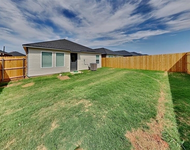 20416 Mule Deer Drive - Photo Thumbnail 16