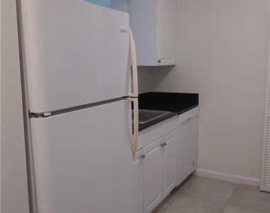 1341 Se 3rd Avenue - Photo Thumbnail 3