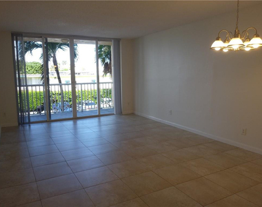 1341 Se 3rd Avenue - Photo Thumbnail 2