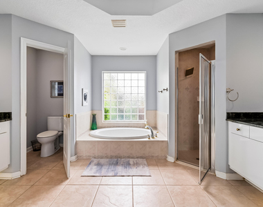 6715 Nw Pinson Court - Photo Thumbnail 19