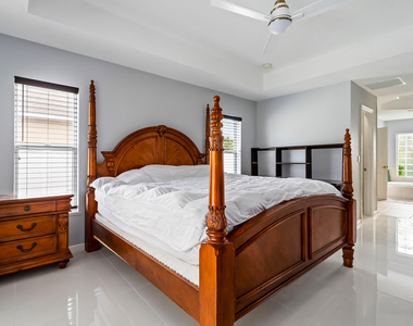 6715 Nw Pinson Court - Photo Thumbnail 17
