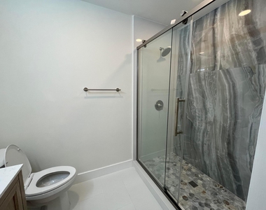 120 W 22nd Street - Photo Thumbnail 10