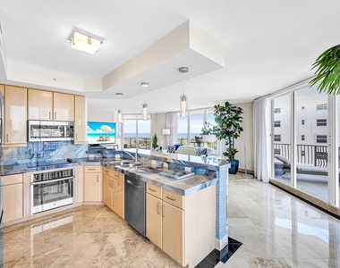100 S Birch Road - Photo Thumbnail 17