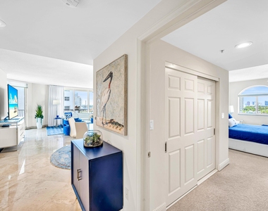 100 S Birch Road - Photo Thumbnail 37
