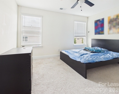 3944 Fadden Street - Photo Thumbnail 6