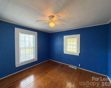 3103 Lowell Road - Photo Thumbnail 4