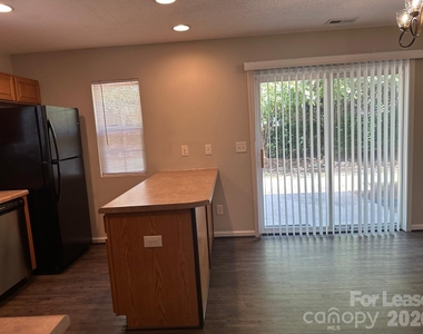 15105 Deshler Court - Photo Thumbnail 9