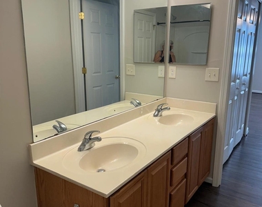 15105 Deshler Court - Photo Thumbnail 16