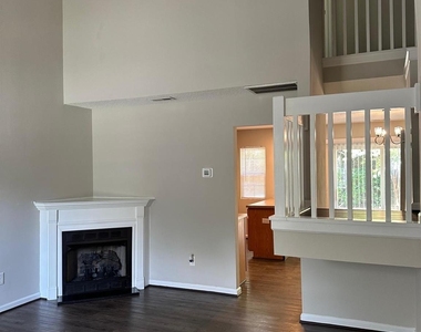 15105 Deshler Court - Photo Thumbnail 5