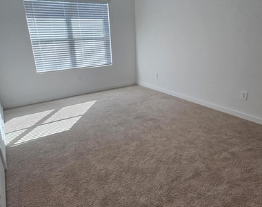 5351 Se Cable Drive - Photo Thumbnail 10