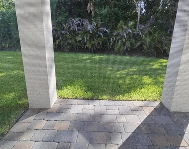 5351 Se Cable Drive - Photo Thumbnail 15
