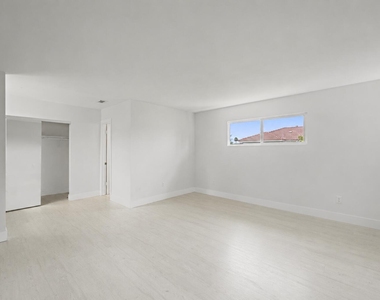 4734 Nw 5th Court - Photo Thumbnail 10