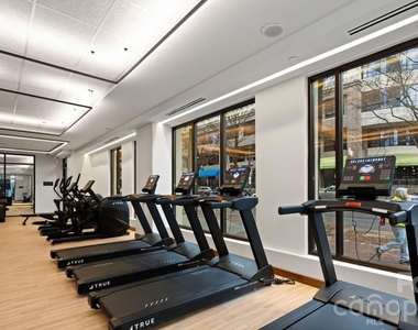 426 N Tryon Street - Photo Thumbnail 27