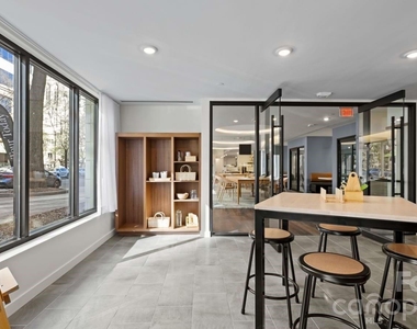426 N Tryon Street - Photo Thumbnail 35