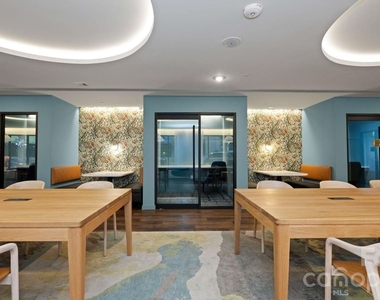 426 N Tryon Street - Photo Thumbnail 25
