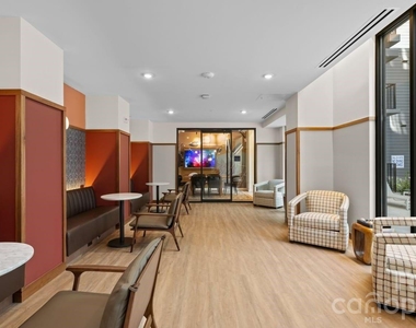 426 N Tryon Street - Photo Thumbnail 39