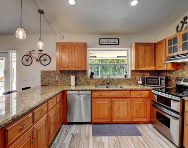 509 Eldorado Lane - Photo Thumbnail 6