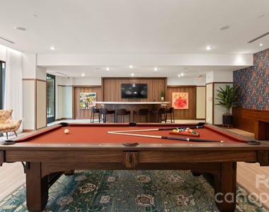 426 N Tryon Street - Photo Thumbnail 7