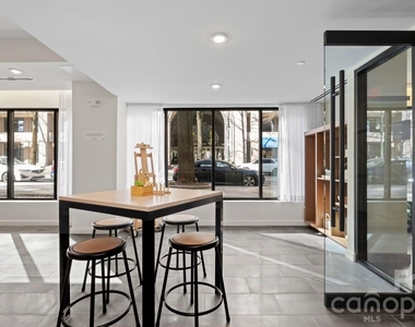 426 N Tryon Street - Photo Thumbnail 41