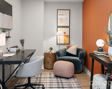 426 N Tryon Street - Photo Thumbnail 17