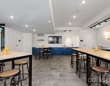 426 N Tryon Street - Photo Thumbnail 47