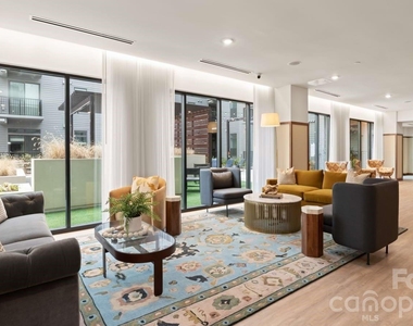 426 N Tryon Street - Photo Thumbnail 13