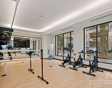 426 N Tryon Street - Photo Thumbnail 34
