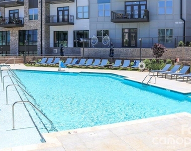 1308 Lorna Street - Photo Thumbnail 46