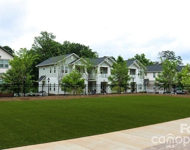 1308 Lorna Street - Photo Thumbnail 25