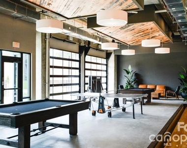 1308 Lorna Street - Photo Thumbnail 8
