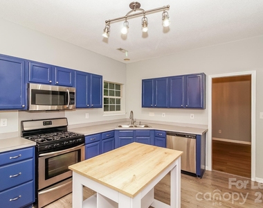 16125 Farmall Drive - Photo Thumbnail 7