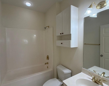 9113 Meadow Vista Road - Photo Thumbnail 8