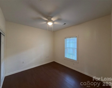 9113 Meadow Vista Road - Photo Thumbnail 9