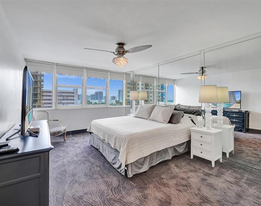 2030 S Ocean Drive - Photo Thumbnail 28