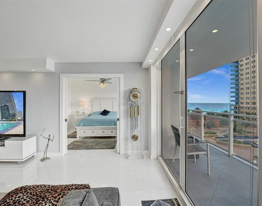 2030 S Ocean Drive - Photo Thumbnail 13