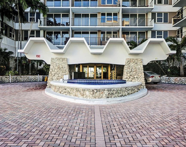 2030 S Ocean Drive - Photo Thumbnail 45