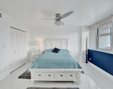 2030 S Ocean Drive - Photo Thumbnail 17