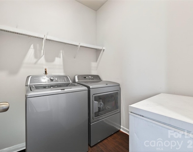 10008 Brawley Lane - Photo Thumbnail 21