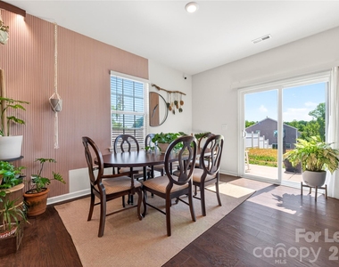 10008 Brawley Lane - Photo Thumbnail 7