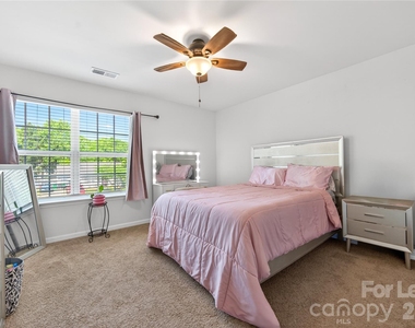 10008 Brawley Lane - Photo Thumbnail 14