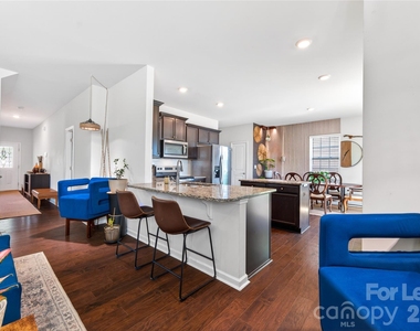 10008 Brawley Lane - Photo Thumbnail 2