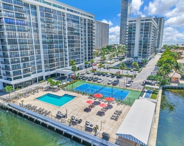 2049 S Ocean Drive - Photo Thumbnail 47