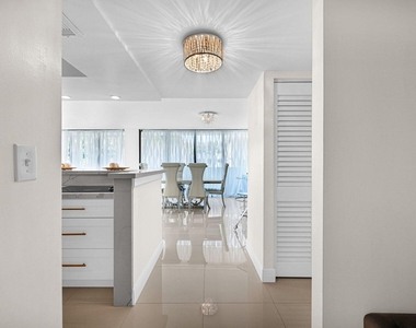 2049 S Ocean Drive - Photo Thumbnail 7