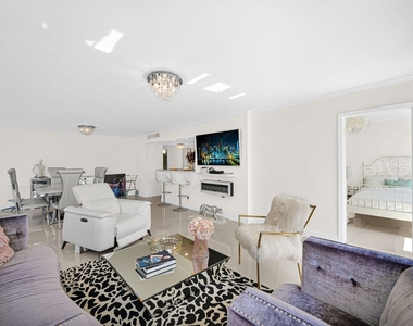 2049 S Ocean Drive - Photo Thumbnail 12