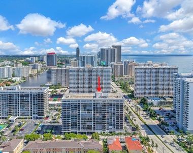 2049 S Ocean Drive - Photo Thumbnail 43