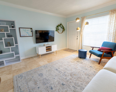 3215 Ne 15th Street - Photo Thumbnail 6